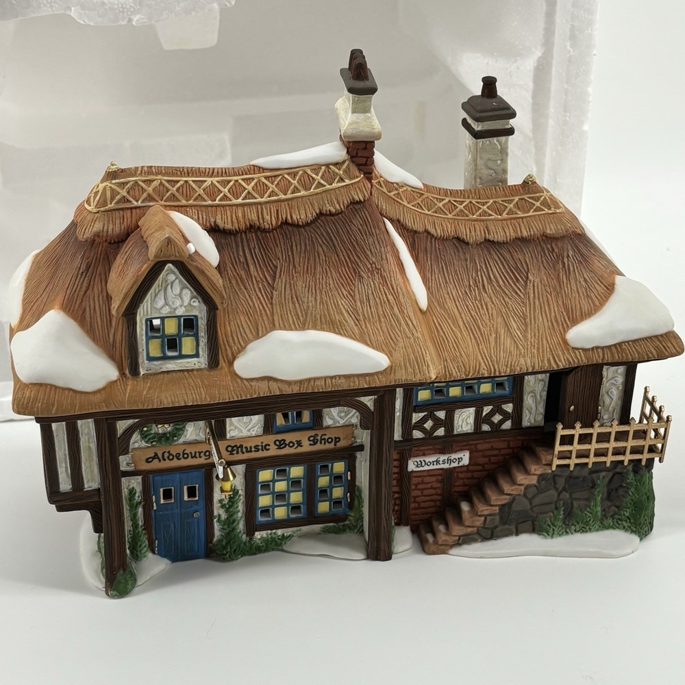 Dept 56 Dickens' Snow Village Aldeburgh Music Box‎ Shop #58441 Lighted Music Box